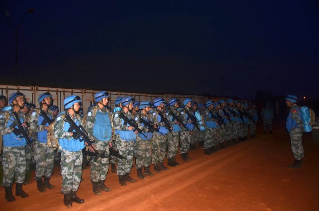 青春在边防绽放,青春在战疫中绽放朗诵