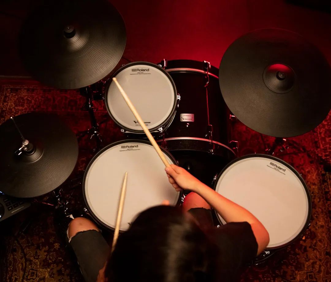 罗兰电鼓音色怎么调,罗兰电鼓使用软音源