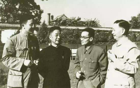 朋友圈里最珍贵的绝版照片！没有之一！