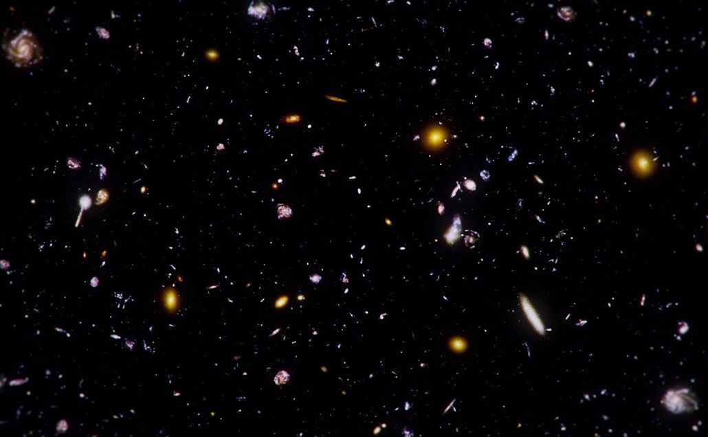 房间所有灯关掉以后会有微弱的光,房间灯关掉后仍然有光