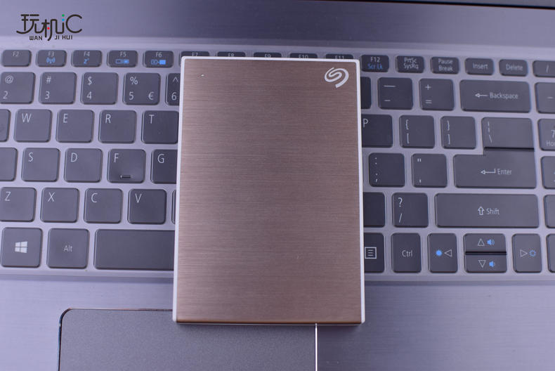 希捷硬盘铭系列和睿翼系列哪个好,希捷铭系列硬盘和睿品系列