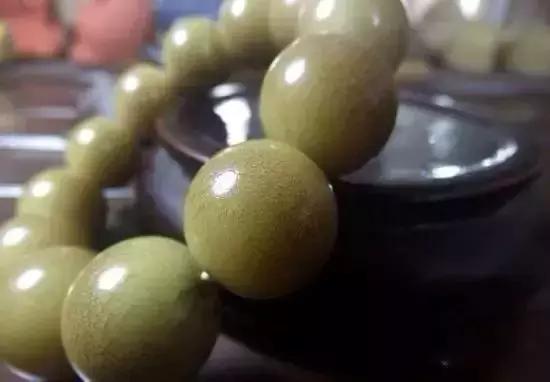 新手盘串小手串推荐,最适合懒人的手串排行榜圆的