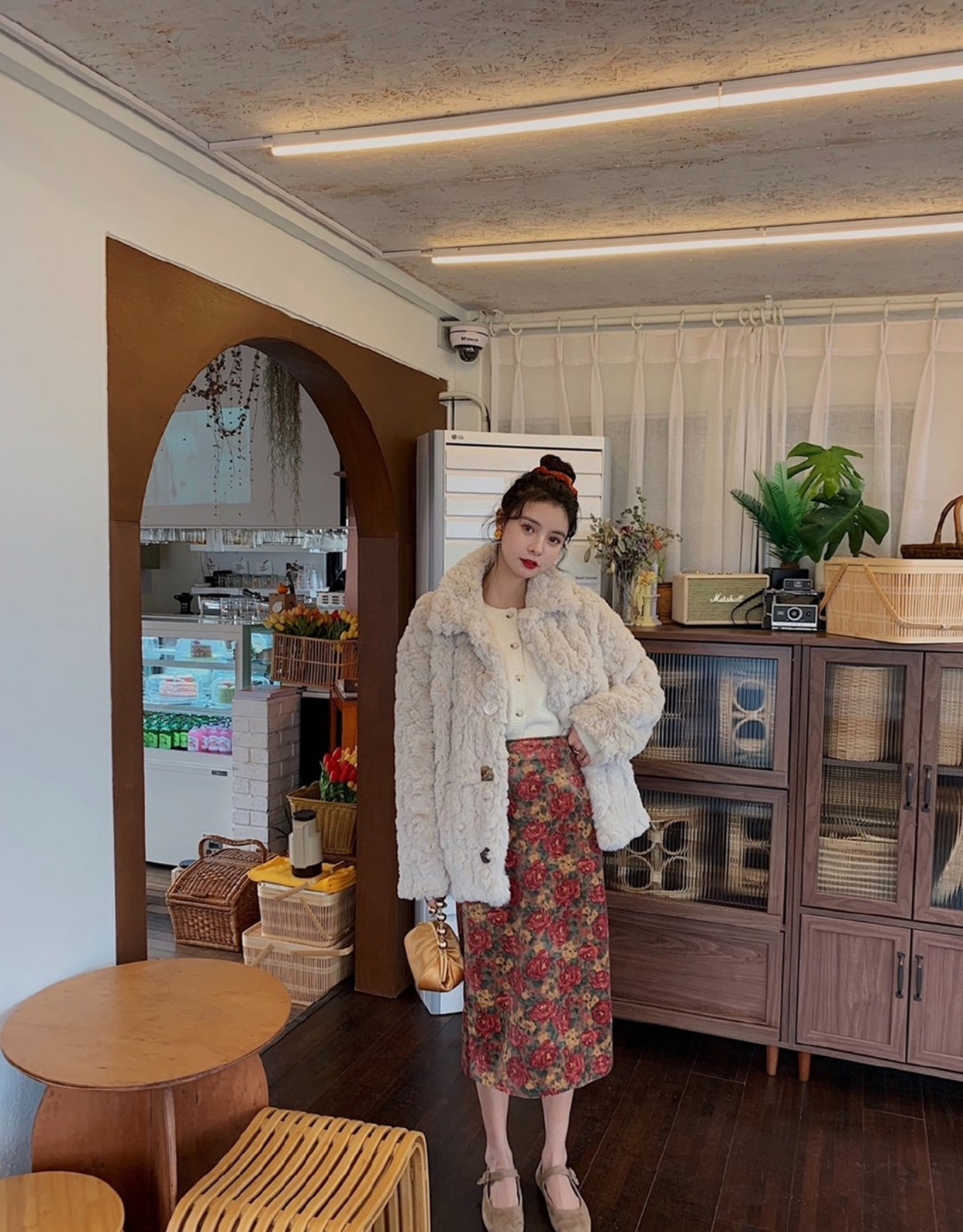 范智乔格子裙,范智乔碎花吊带连衣裙测评