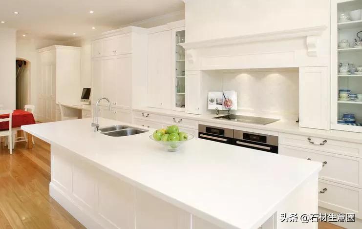 厨房灶台黑色白色柜子效果,黑灰色厨房灶台效果图