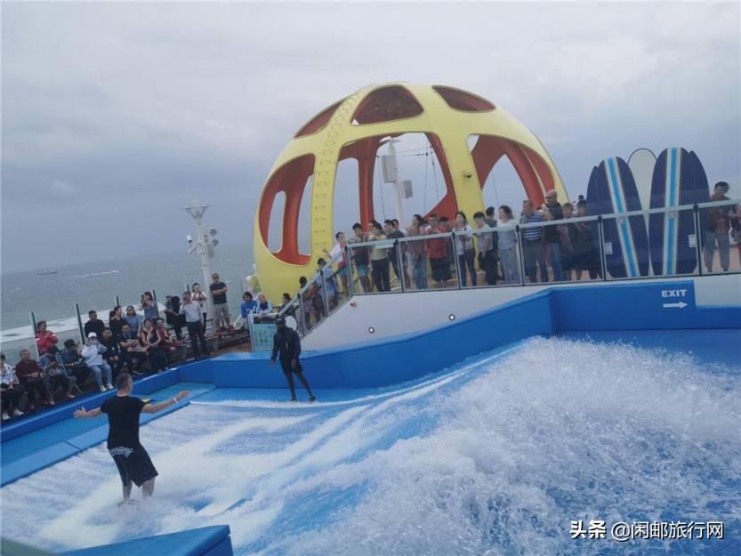 赶在台风来临前，赴一场霓虹之旅皇家加勒比光谱号游轮游记攻略