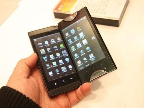 曾经的“折叠屏”鼻祖，价格从3599沦落至188，还没人要