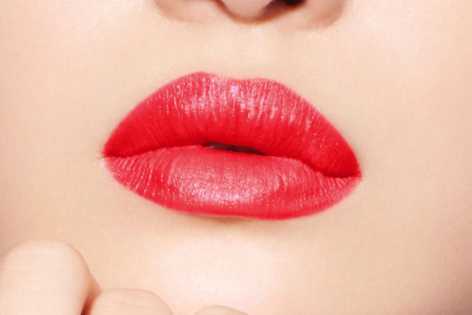 迪奥丝绒999建议买吗,淘宝上买迪奥999靠谱吗