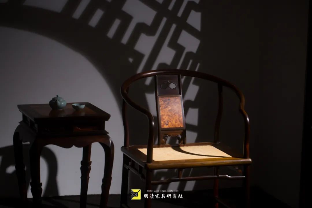 余尝净一室，置一圈椅|影木坊
