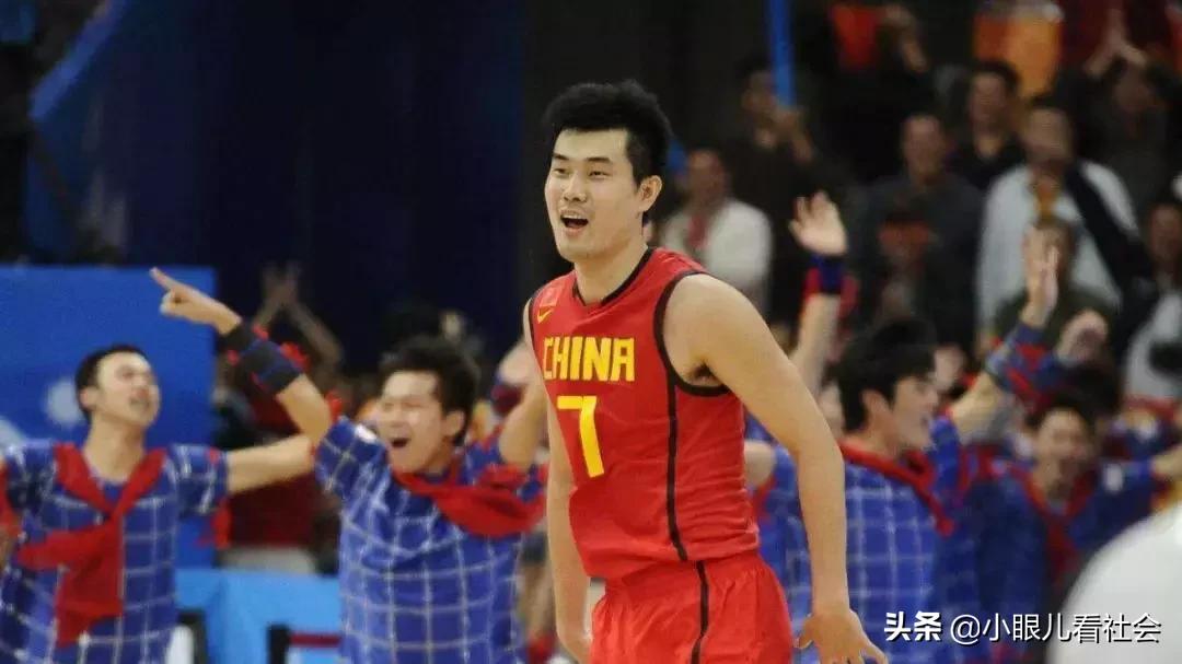 中国男篮和中国男足携手并肩,中国男篮和中国男足谁会走出困境