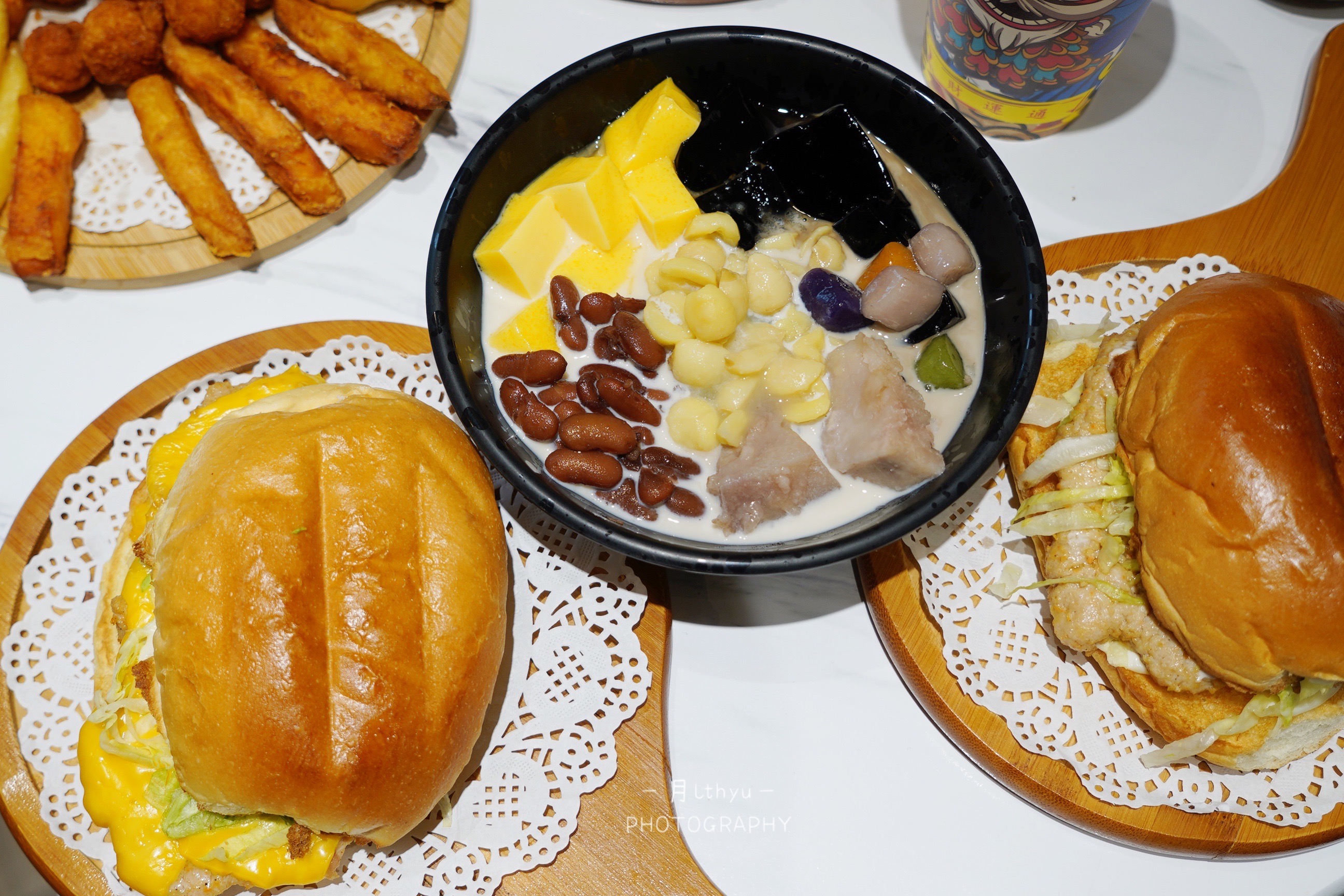 澳门猪扒包藏在思北，人均不到20，就能让你吃到撑