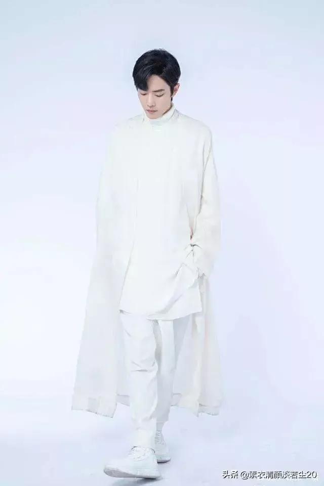 肖战的衣品是自己搭的吗,肖战衣品高清图片