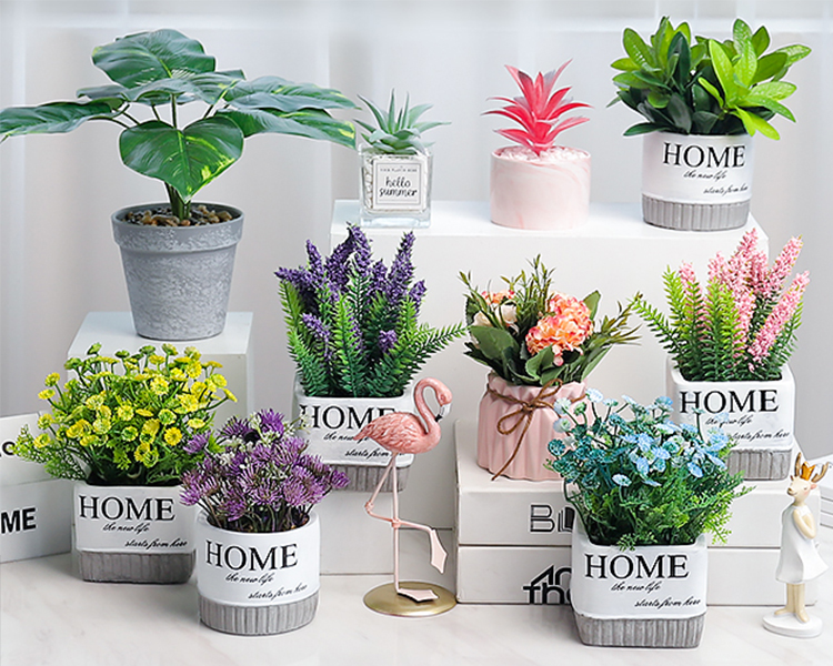 现在生活太方便了,还养什么花啊,假花都能直接上墙了!来个花藤