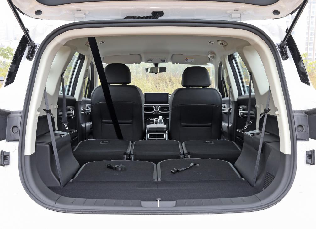 国产最省油7座suv推荐前十名,家用7座suv哪款车最实用