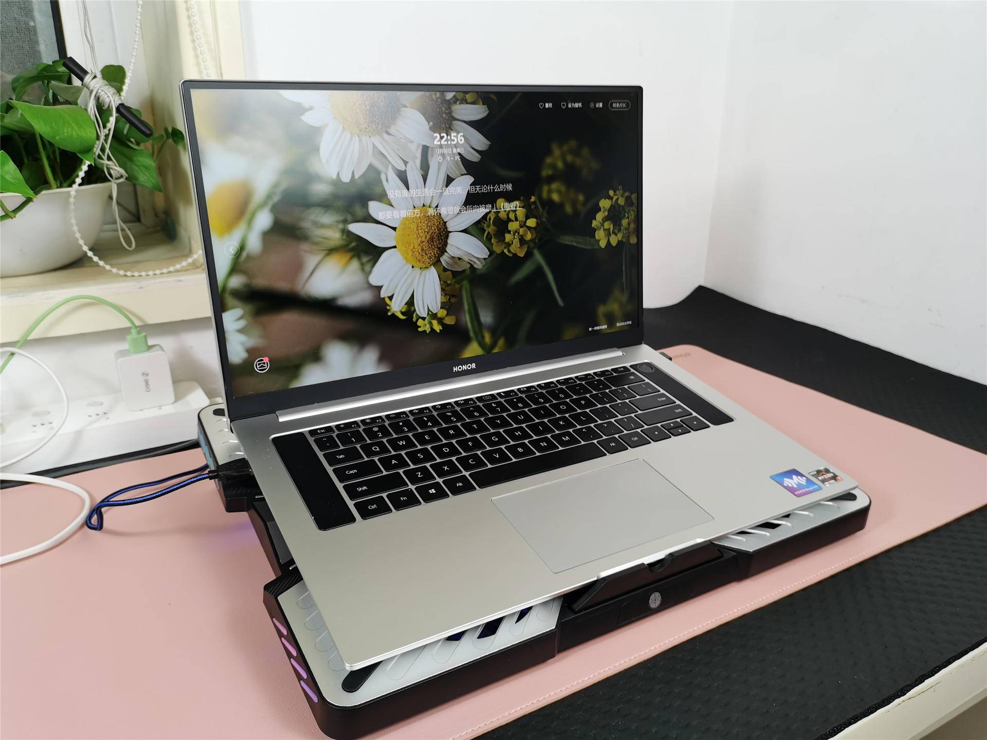 超频3笔记本电脑散热器怎么样,笔记本散热硅脂和散热垫