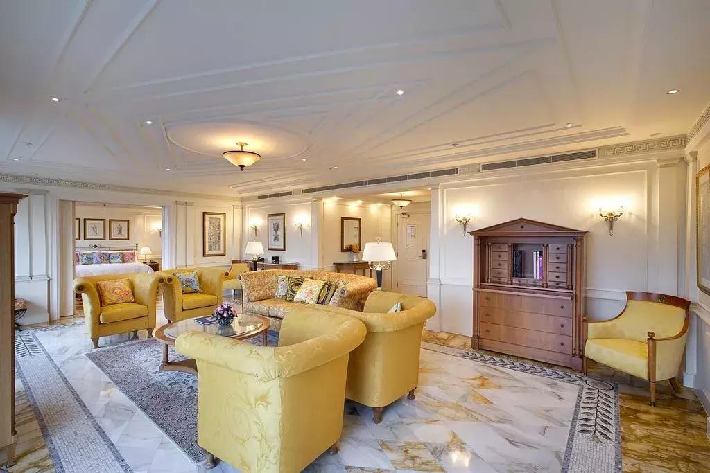 当LVMH、Fendi开始造酒店，安缦都要敬三分