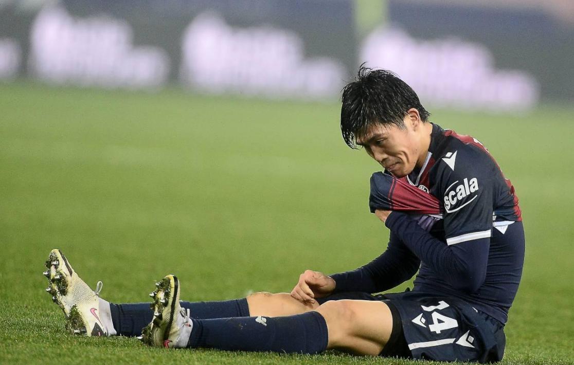 找出制敌法宝,世预赛12强归化前插国足回传