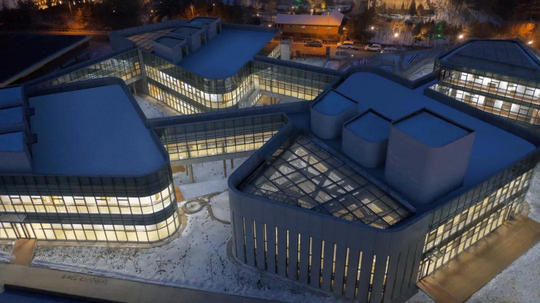 高端幼儿园设计效果图,单层幼儿园设计图及效果图