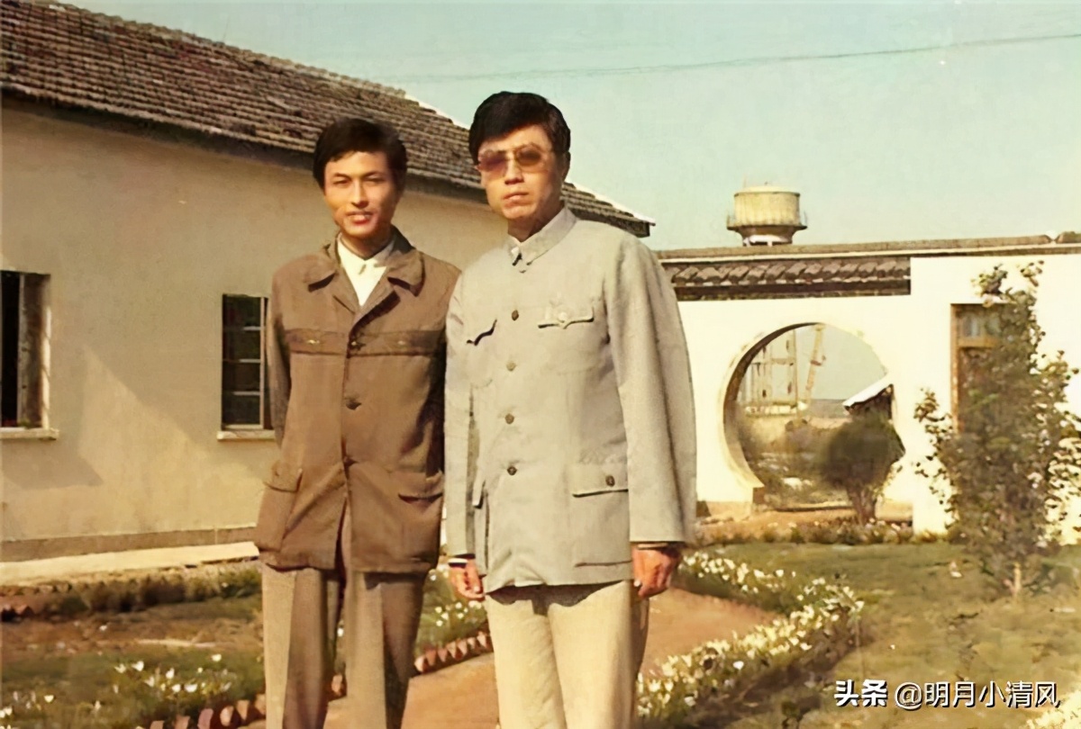 他是民企“药王”,一年卖800亿,工厂修得像故宫却坚持不上市