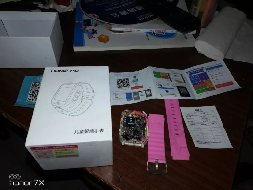 小朋友电话手表自燃,多少温度下儿童电话手表会自燃