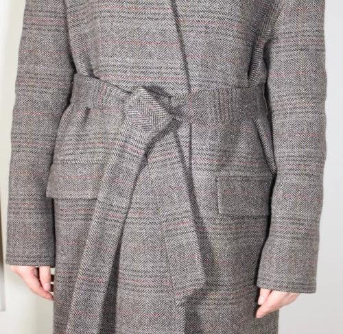 大衣腰带怎么系简单又好看,大衣短腰带系法简单又好看的系法