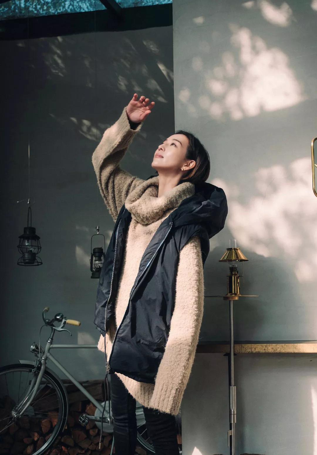 韩国爱豆同款羽绒服,爱豆同款平价羽绒服店铺