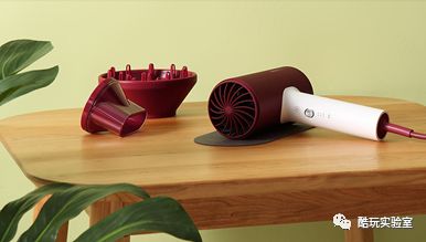 国货彩妆开挂了,国货彩妆新开挂