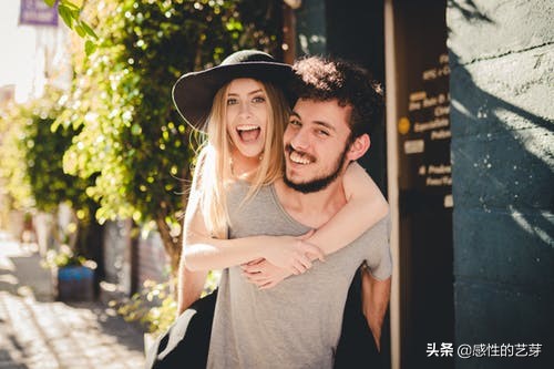 男朋友背着我上网,男朋友背着我偷偷上网