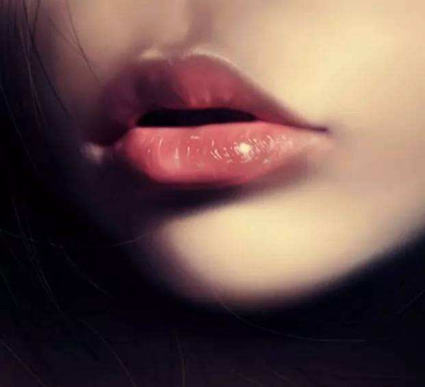 这个不到20块钱的润唇膏,居然可以治疗唇炎,尤其推荐干燥季节用