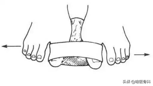 詹姆斯对拇外翻的看法,詹姆斯脚踝外翻对他的影响