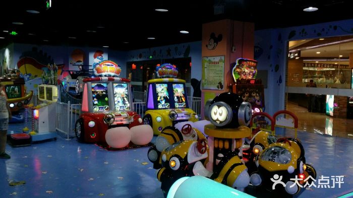 推荐熊孩子玩的游戏,周末去童趣熊儿童乐园玩