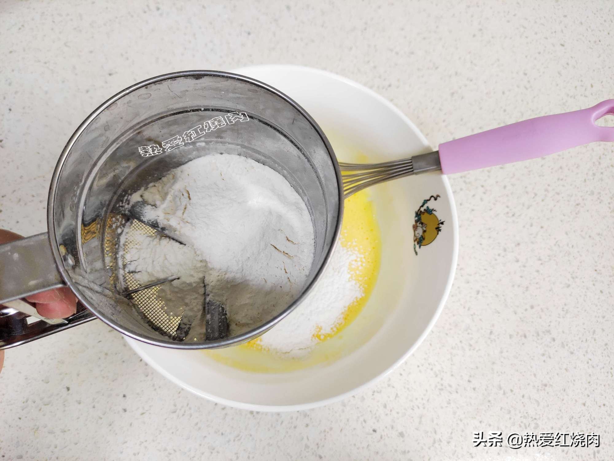 蛋糕卷不出毛巾面是面粉的原因吗,怎么做出毛巾面蛋糕卷