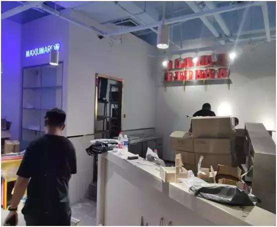 当代购物中心广场,开发区当代购物中心