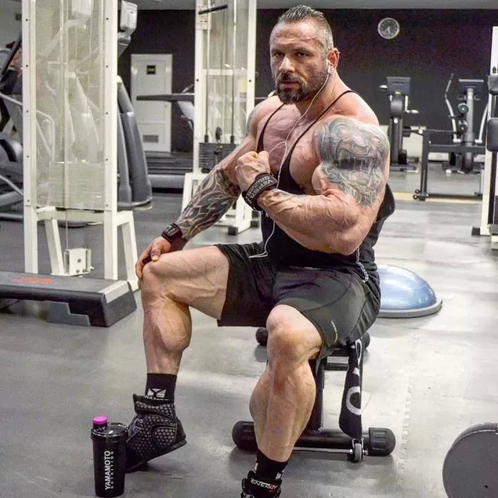 如何从瘦弱变强壮训练教程,强壮男性的训练方法