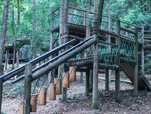 桐庐夜游富春山居景区,桐庐富春江夜游和白天游