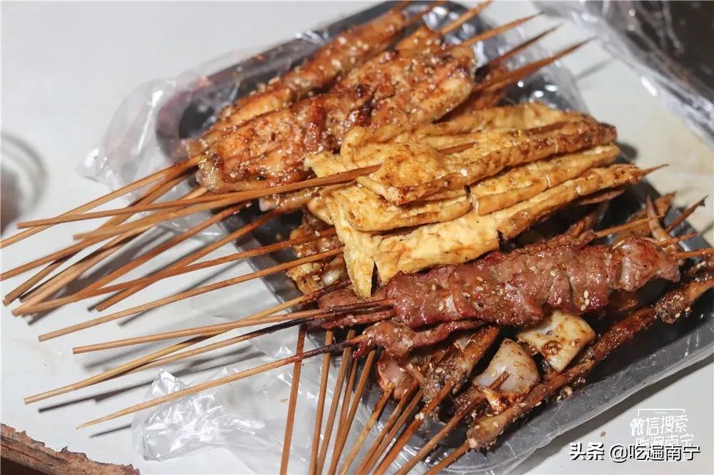 南宁东盟商务区烧烤摊,南宁2021烧烤店铺排行榜前十名