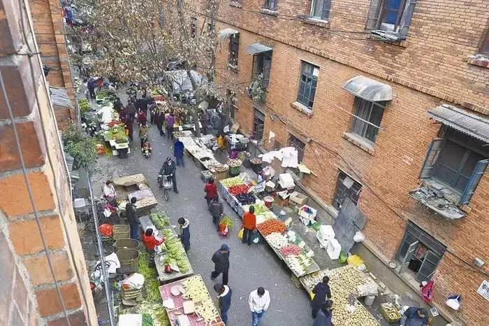 成都美食美景攻略,成都特色美食推荐地方在哪里