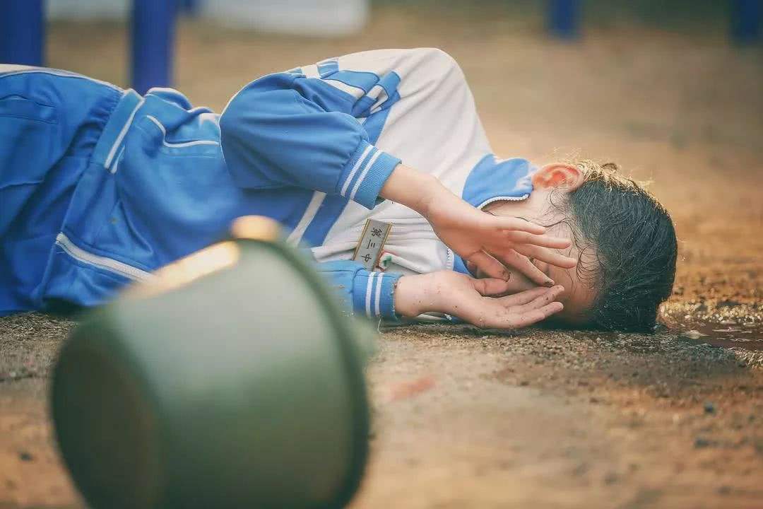 毒衣服危害小孩,央视曝光儿童毒衣物