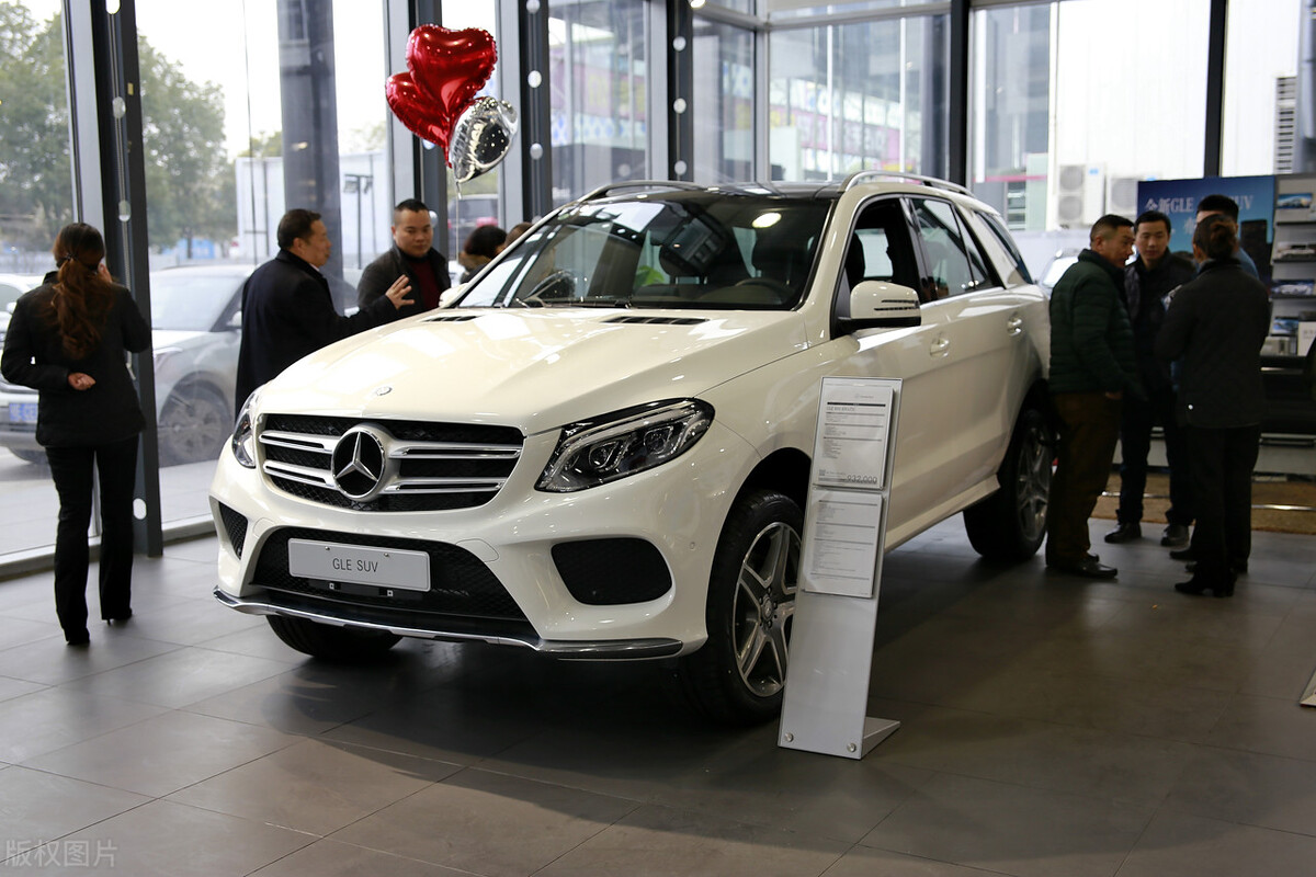 为什么4s店明明有现车却说没有,4s店没有现车可以全款买车吗