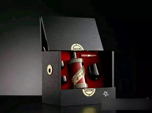 茅台酒厂出品的纪念酒,茅台唯一水晶瓶酒