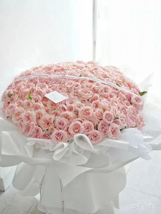 卖花包装纸选什么颜色,新手开花店怎么选择包装纸