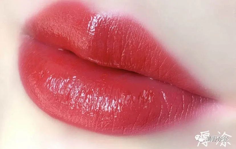 入了这只口红后，突然觉得TF的口红不香了