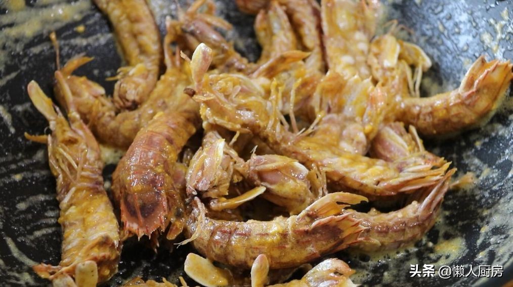 如何挑肉质肥美的皮皮虾,又到了吃皮皮虾的季节