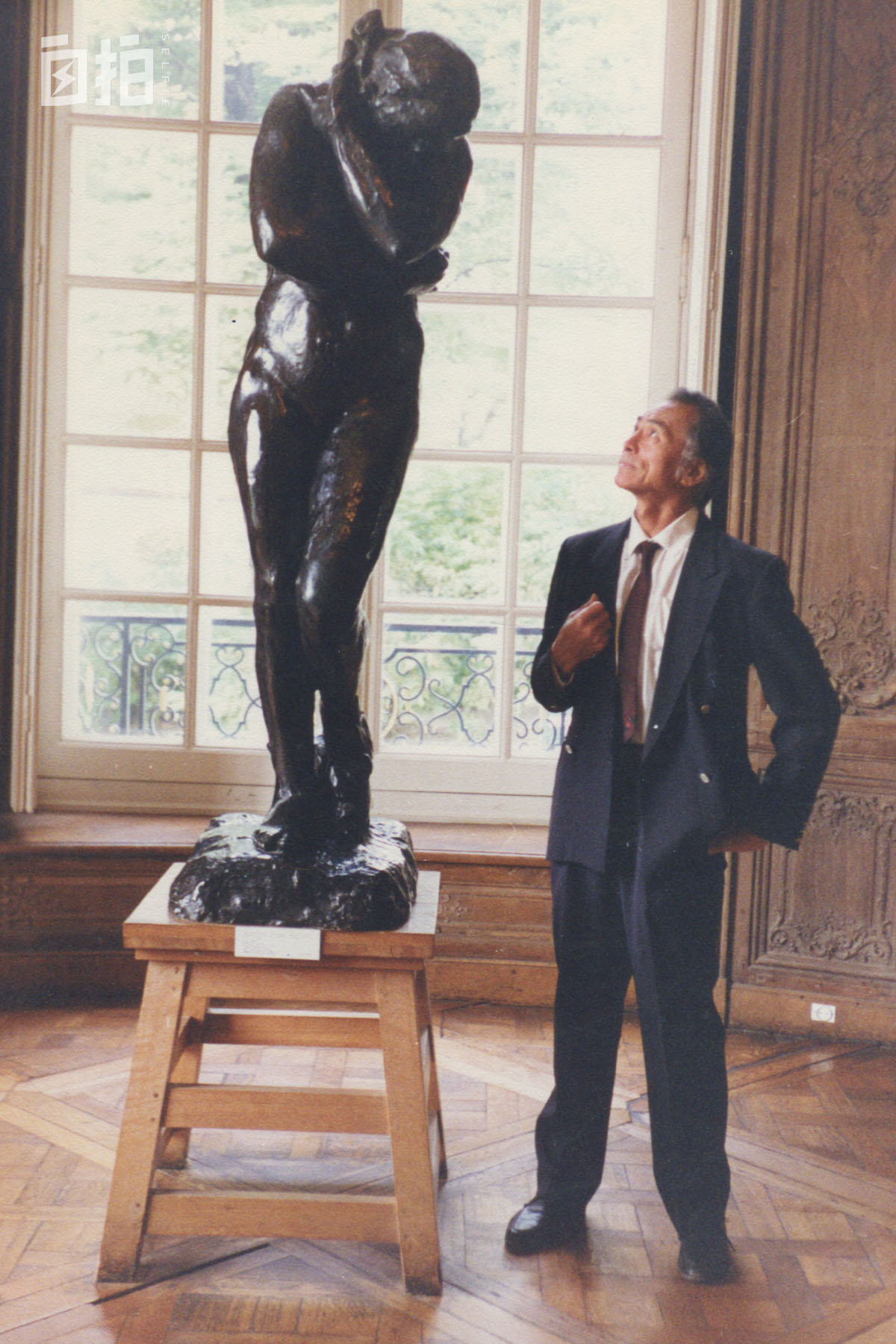 我，49岁开始北漂，79岁走秀爆红，85岁学开飞机，一辈子都在演戏