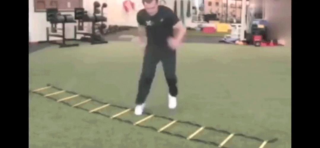 如何提高脚步速度和灵活性,如何练习突破速度