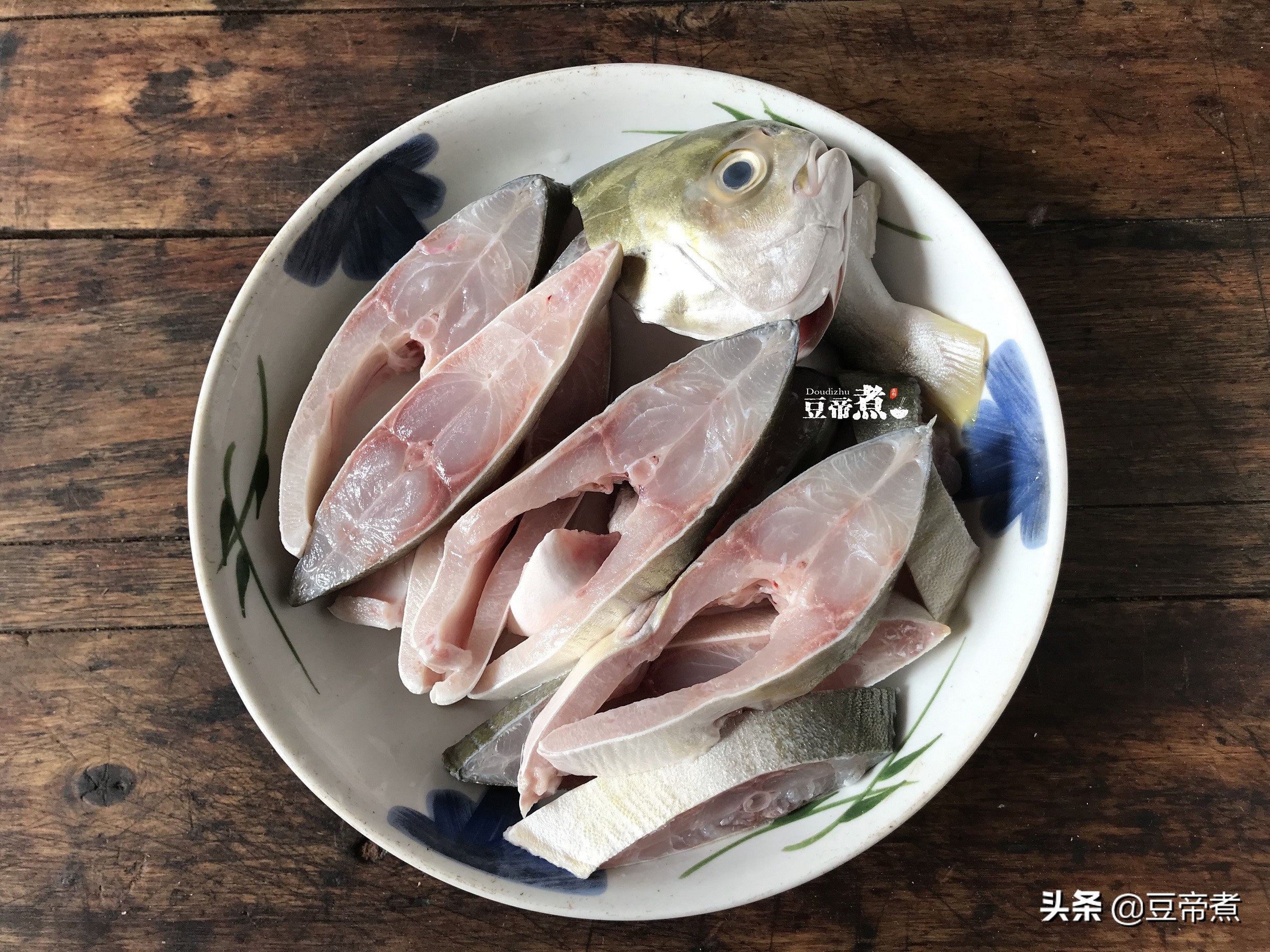 鱼别再蒸着吃了,鱼一般吃清蒸比较多保持鱼的鲜味