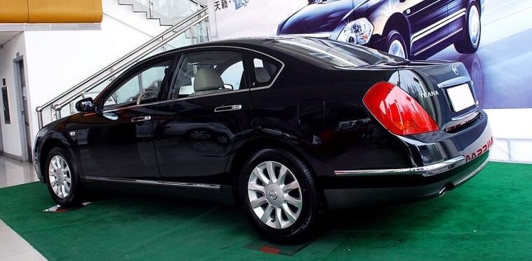 战友家里的老天籁卖我2万多，这个价格亏吗？