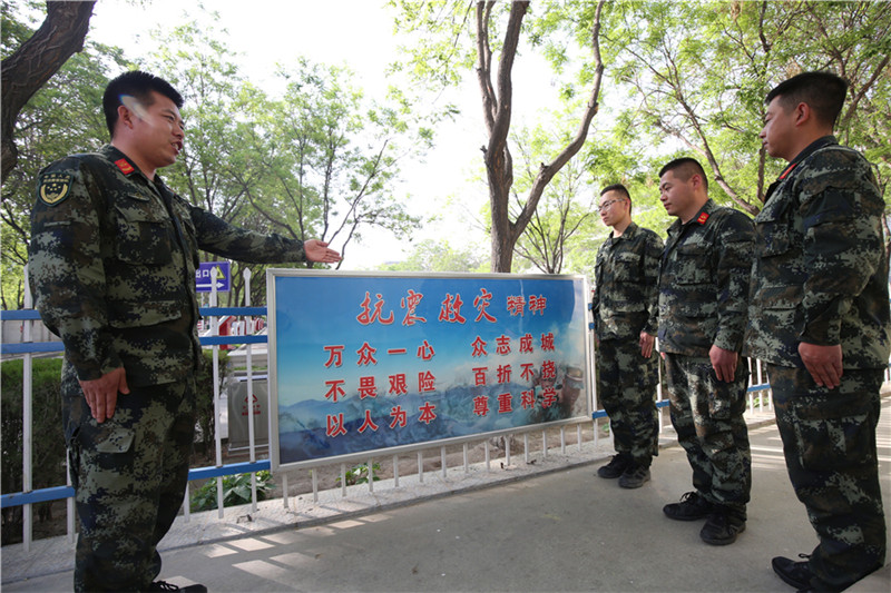 致敬军人汶川地震,缅怀汶川地震军人