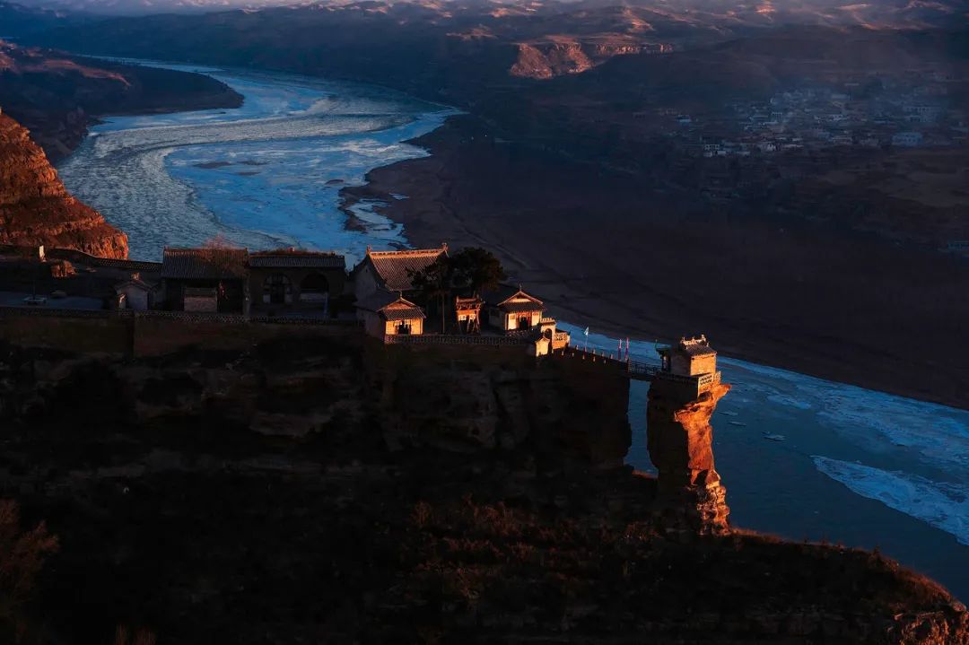 十三座神奇的中国空中古寺,中国这20座令人震撼的古寺