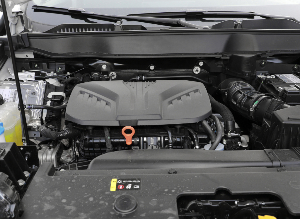 哈弗h6新款2.0t加多少机油,