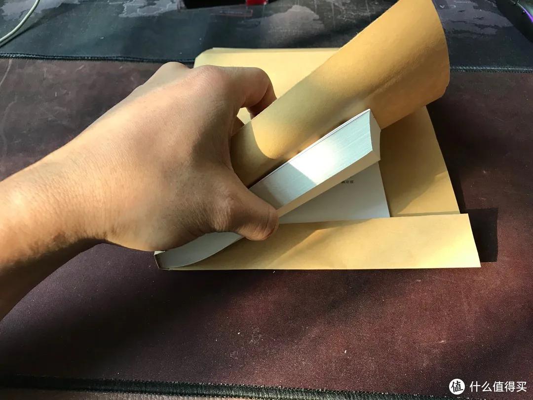 包书皮四个角图解,包书皮黏住了全是气泡怎么撕下来